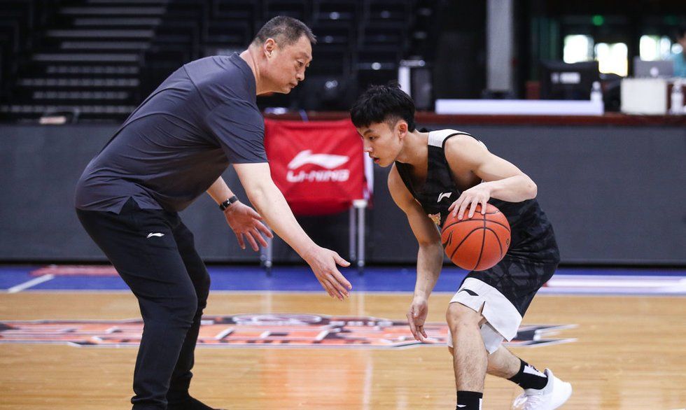 竟博app下载 -窗口期体能课后；勒沃库森内部沟通备战欧篮联；气氛紧张；训练强度明显提升的简单介绍